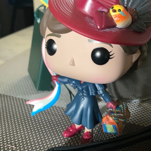 Meet your Posher, Sonia - Picture 1 of 1